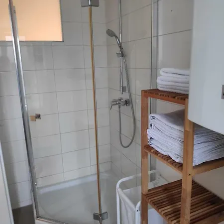 公寓 Schone Fur Die Familien Und Kleinere Gruppen 格拉茨