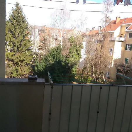 Schone Fur Die Familien Und Kleinere Gruppen 公寓 *